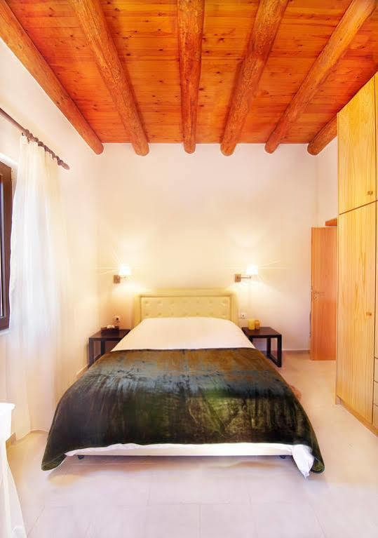 Villa Zoúrva Zewnętrze zdjęcie